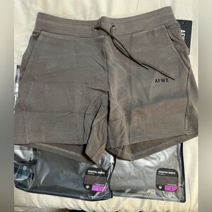 Alpha Forward Essential Short-Trooper